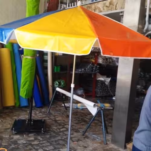 چتر سایبان ضد  آب و  آفتاب جنس برزنتی ابعاد 2 متر (پس کرایه )