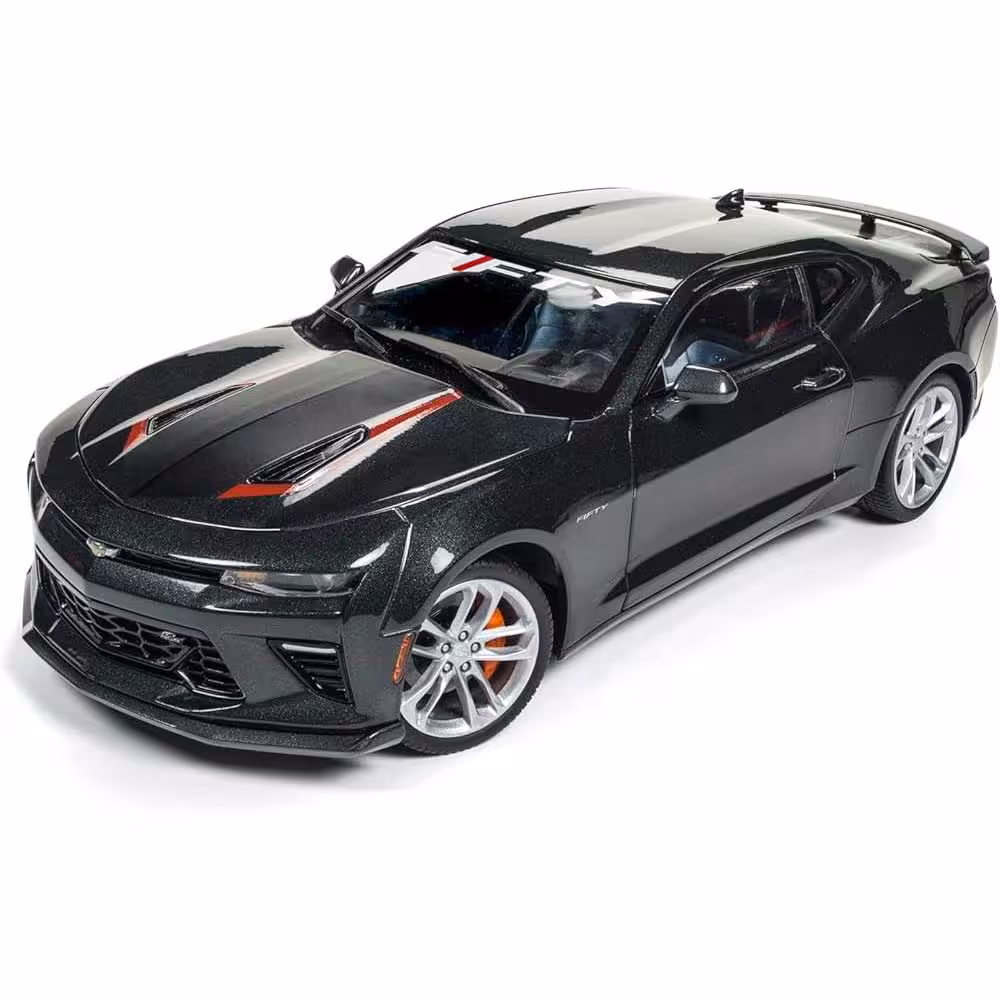 ماکت ماشین شورلت Chevrolet 2017 Fifty 1:18 برند مایستو