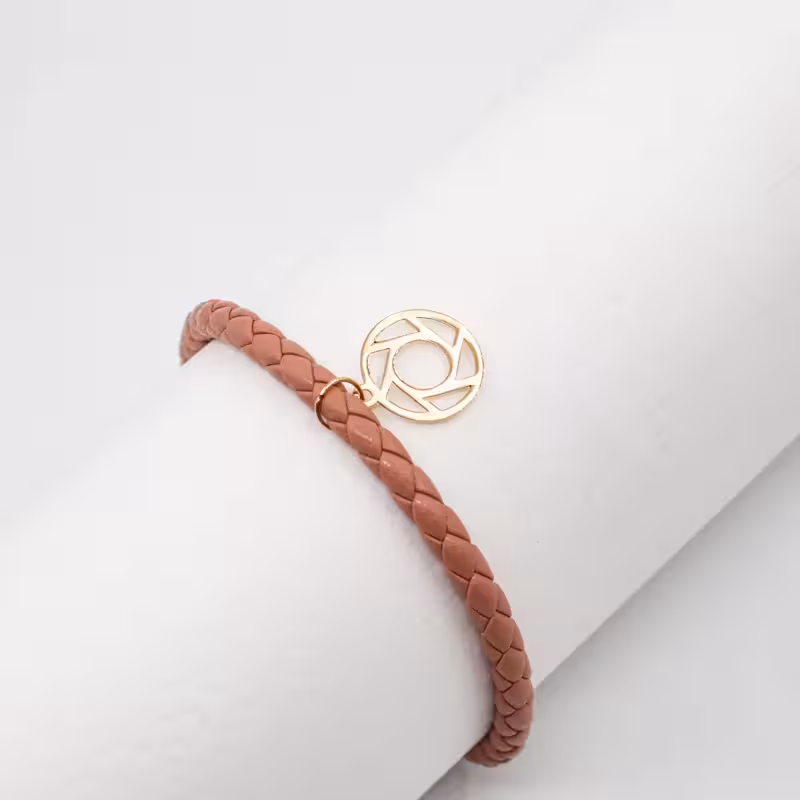 دستبند چرم طلا