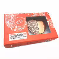 فلش مموری پرلیت یو اس بی طرح قلب مدل UJ-06-U.3 ظرفیت 32 گیگابایت