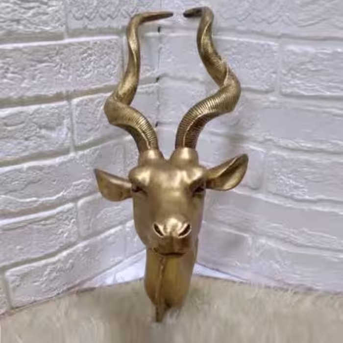 کله گوزن دیواری