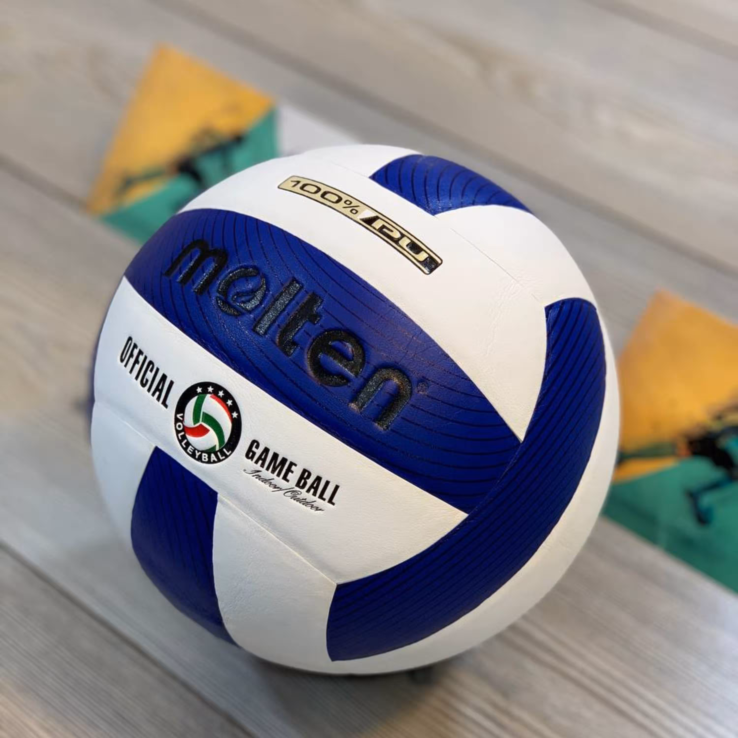 توپ والیبال مولتن official molten 