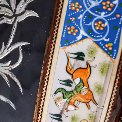 تابلو قلمزنی مسی طرح گل و مرغ مدل خاتم و نقاشی چوگان کد 92p72