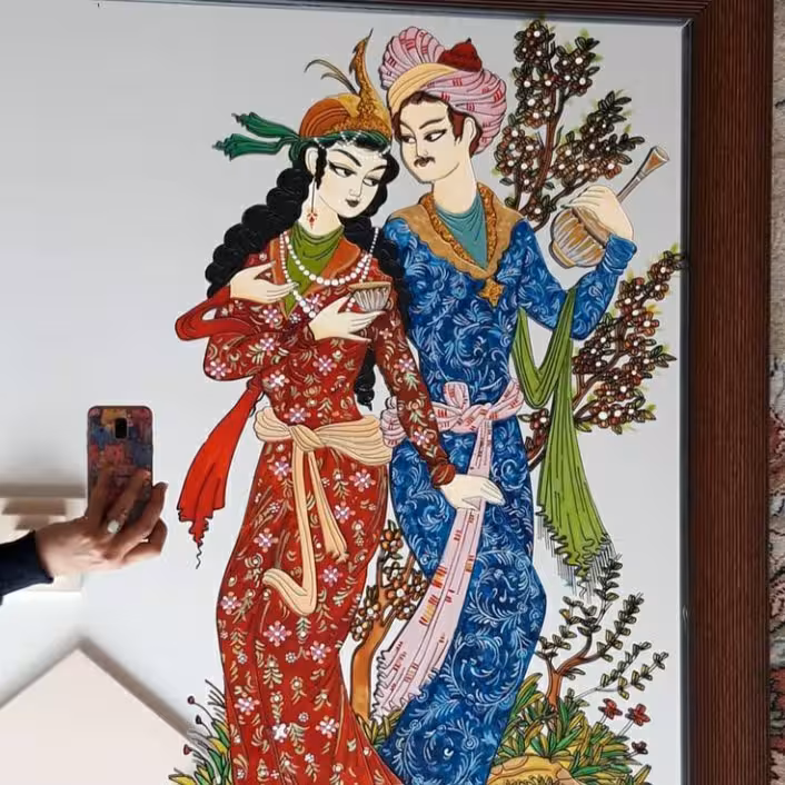 تابلوی ویترای بسیار زیبای لیلی و مجنون با طراحی فوق العاده ظریف.طول تابلو بیشتر هست 