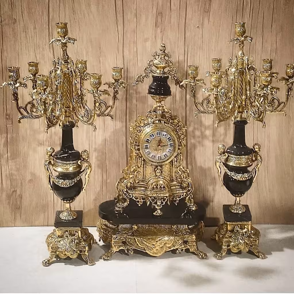 ست شمعدان و ساعت برنزی