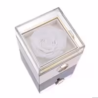 جعبه جواهرات چراخان سفید وارداتی با رز جاودان