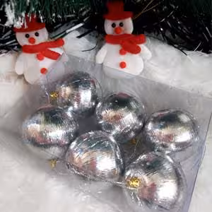 گوی کریسمس نقره ای قطر 6 سانت