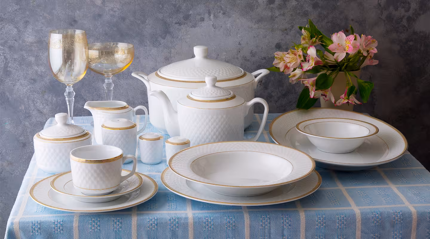 سرویس 28 پارچه 6 نفره طرح سپینود