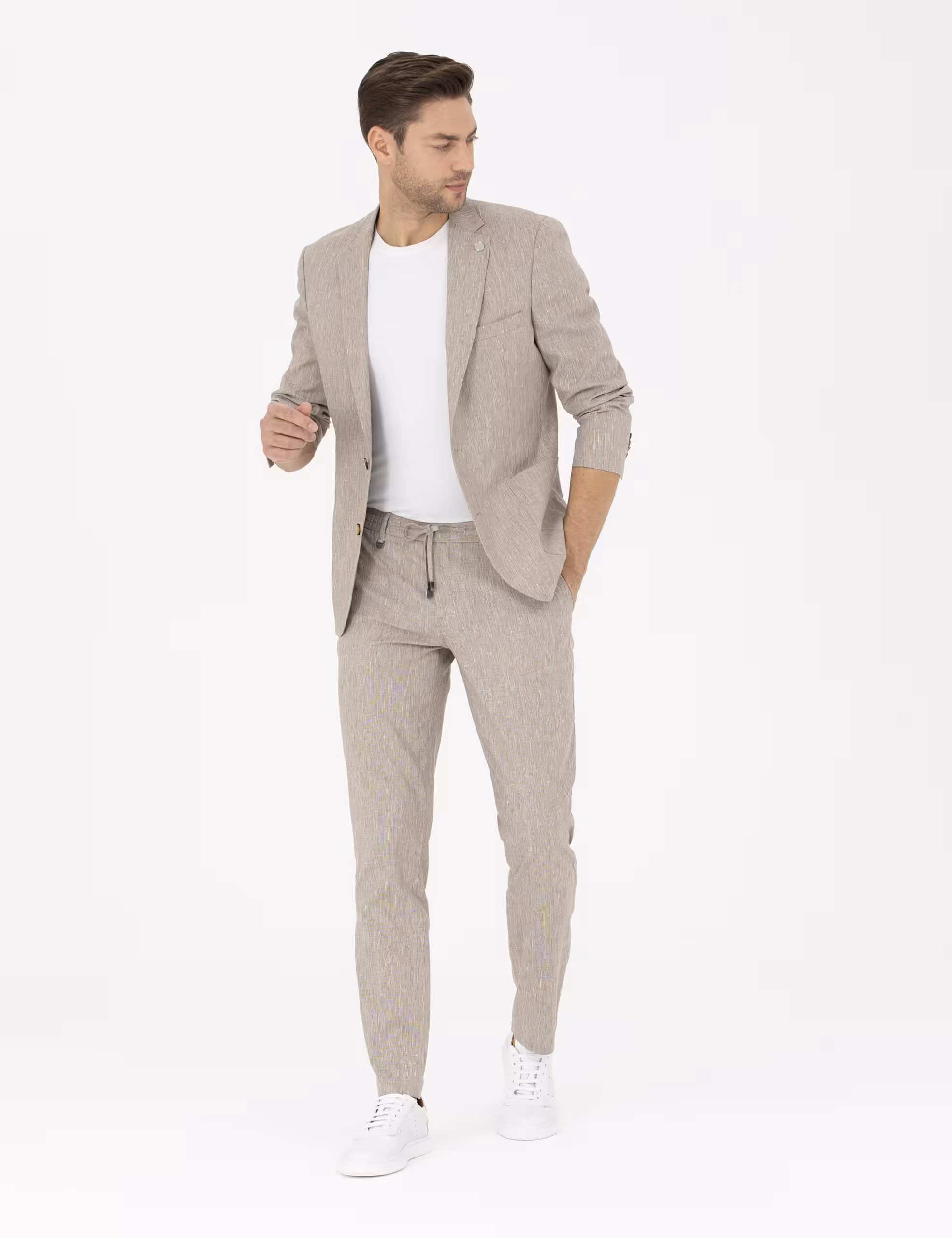 شلوار پارچه ای مردانه قهوه ای روشن پیرکاردین - فروشگاه لباس شهرمون