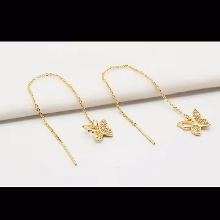 گوشواره بخیه ای طرح پروانه