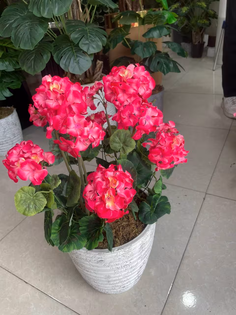 گل شمعدونی مصنوعی صورتی پررنگ 7گل(وارداتی)