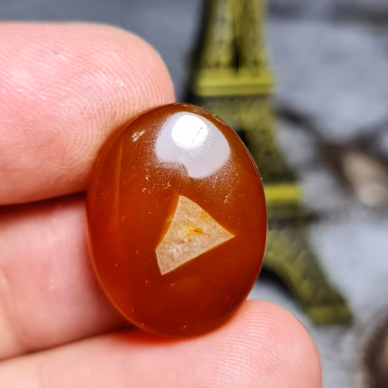  نگین فوق العاده زیبای سنگ عقیق خاص خراسانی اصل معدنی
کد 25080