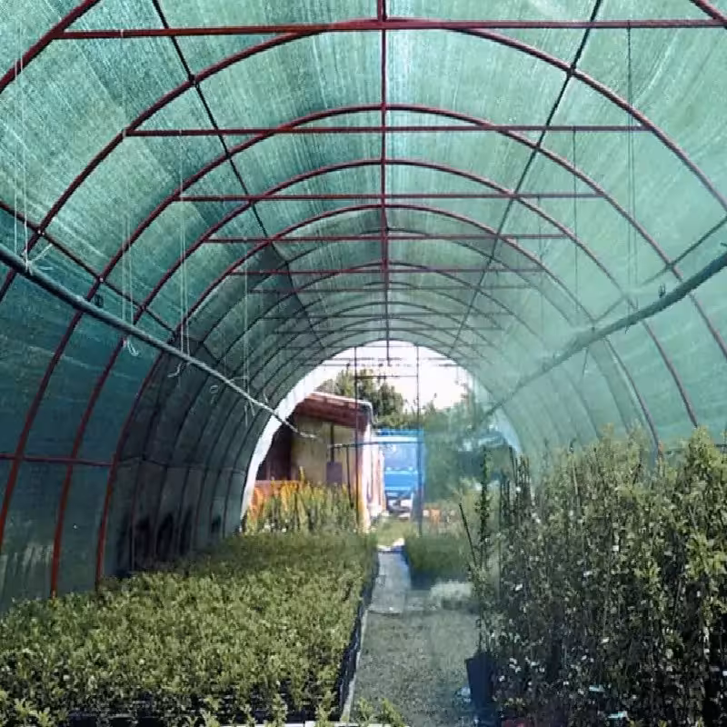 شید سایبان 80 درصد 4 در 5 متر دوردوزی شده همراه با حلقه نصب