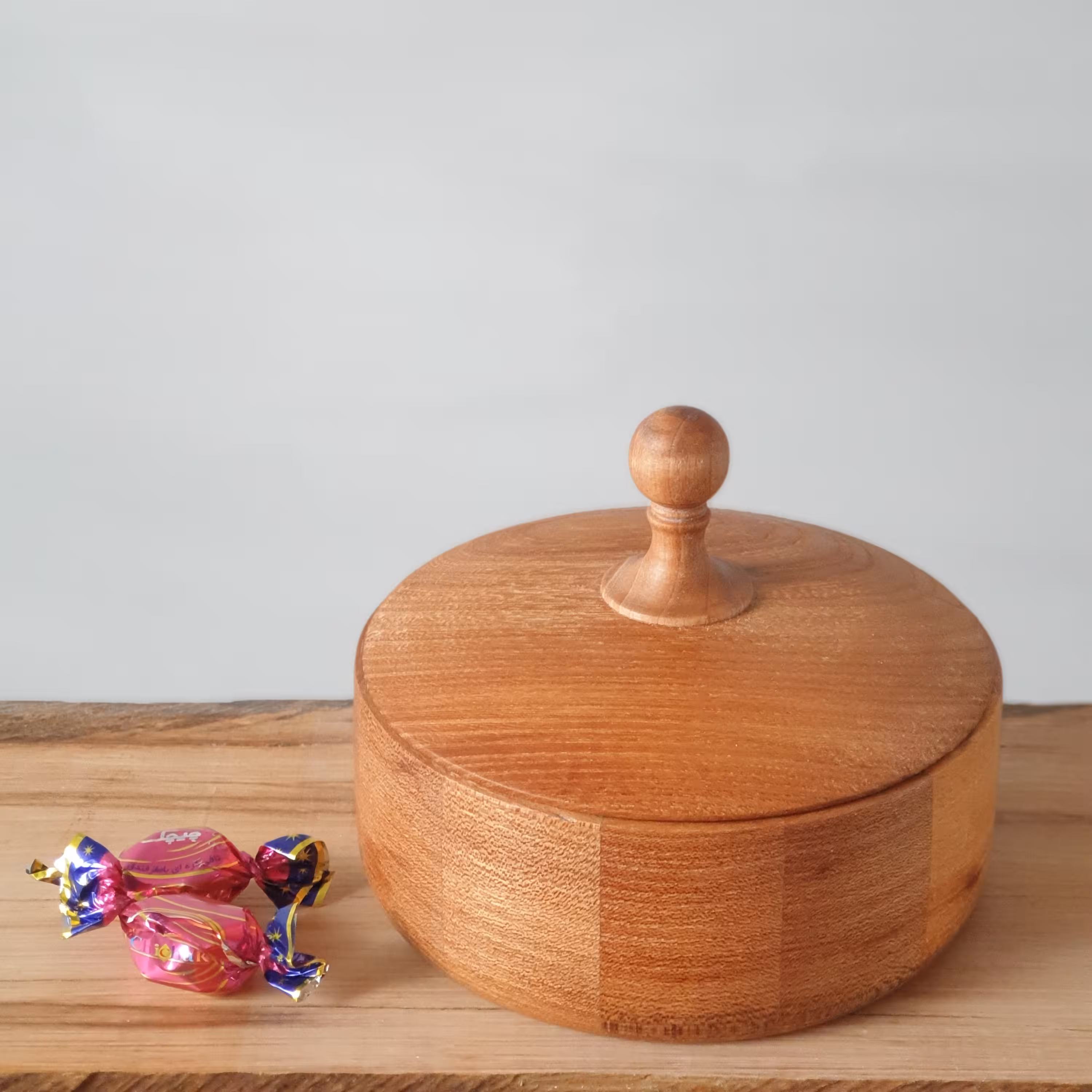 شکلات خوری سایز متوسط