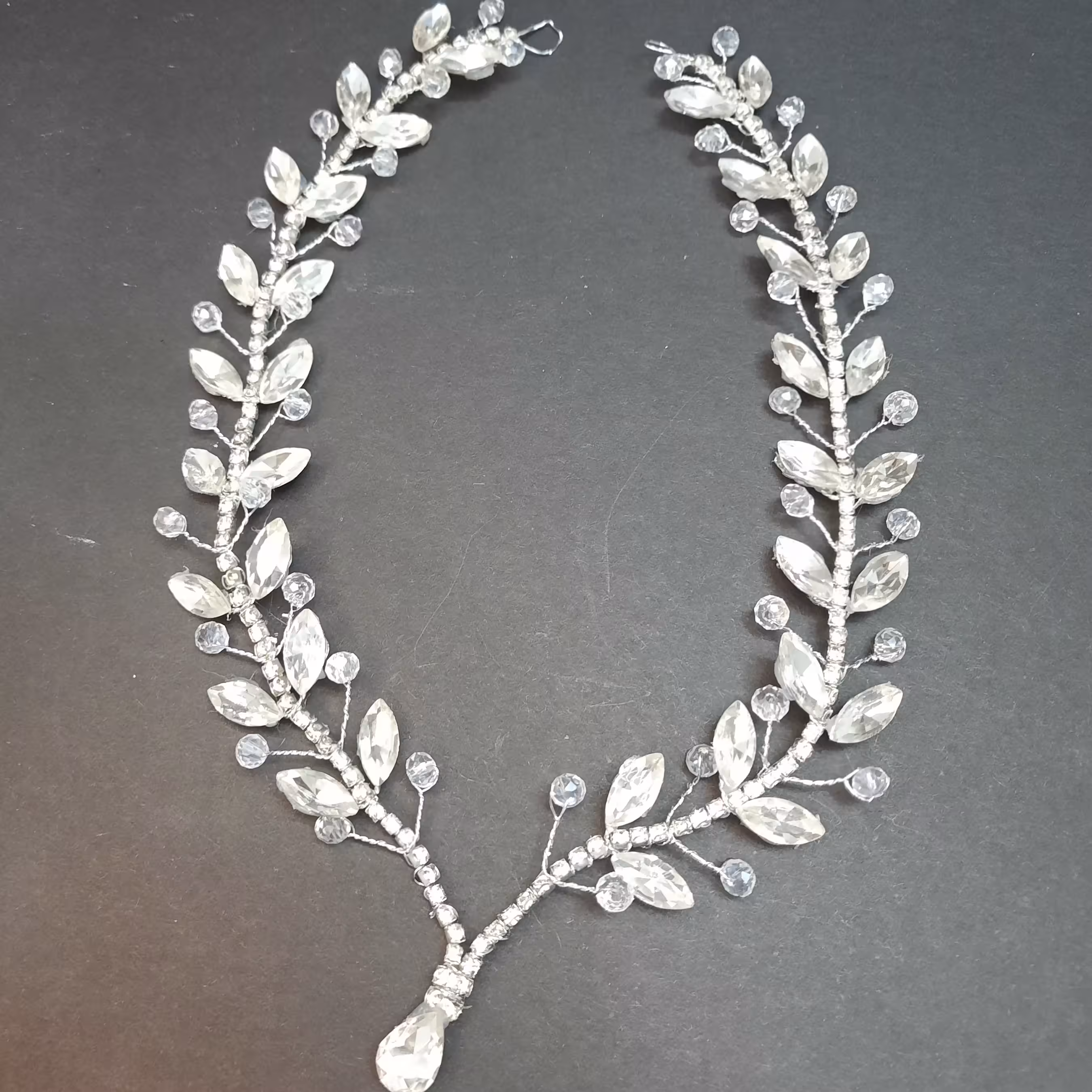 پیشونی بند نقره ای