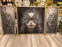 تابلو دکوراتیو سه تیکه با طرح برجسته و تکسچر، مناسب برای دیزاین مدرن منزل یا محل کار