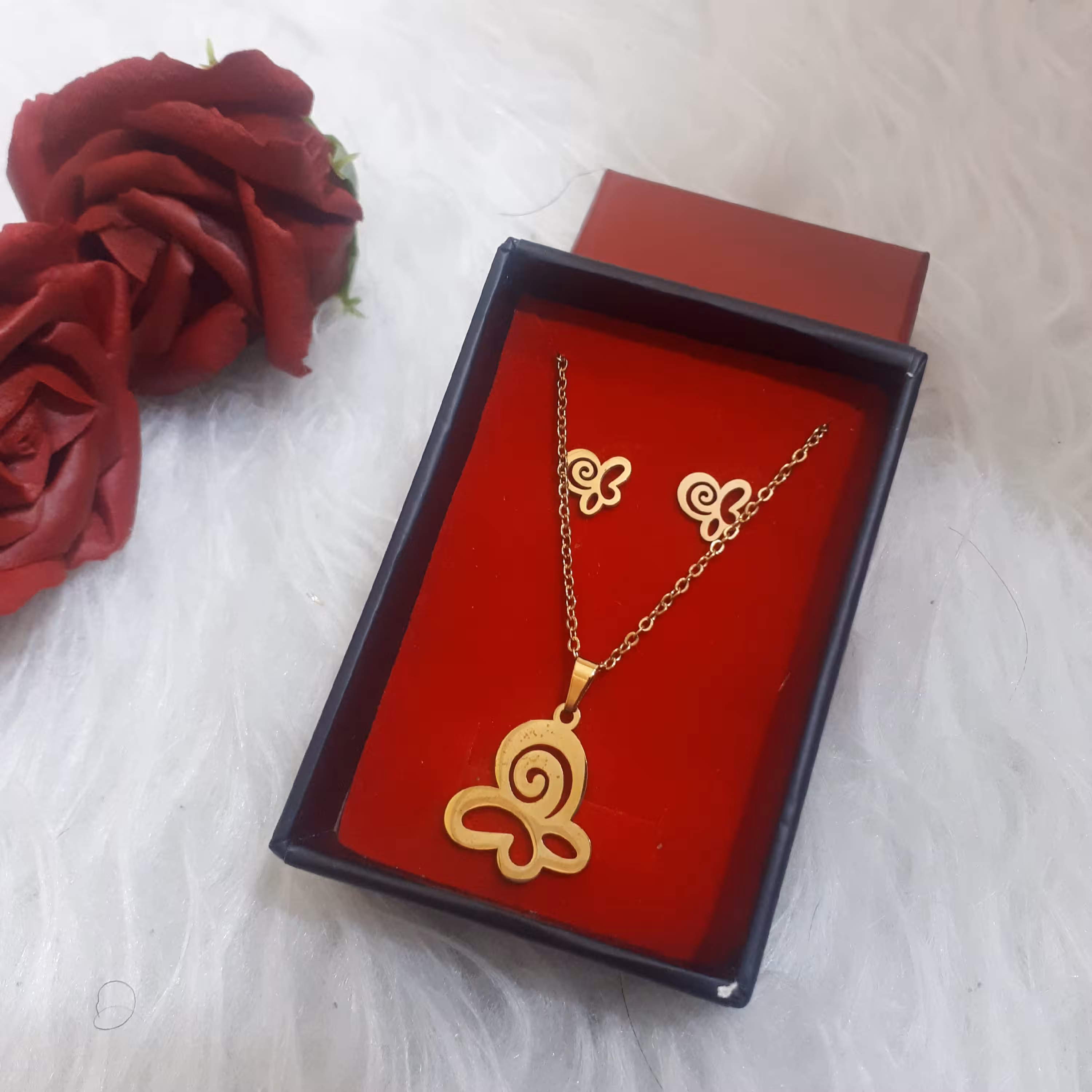 نیم ست گردنبند گوشواره استیل رنگ ثابت بدون حساسیت