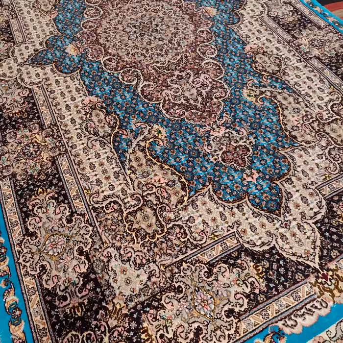فرش دستبافت یک و نیم متری طرح سالاری تبریز کد SH 97