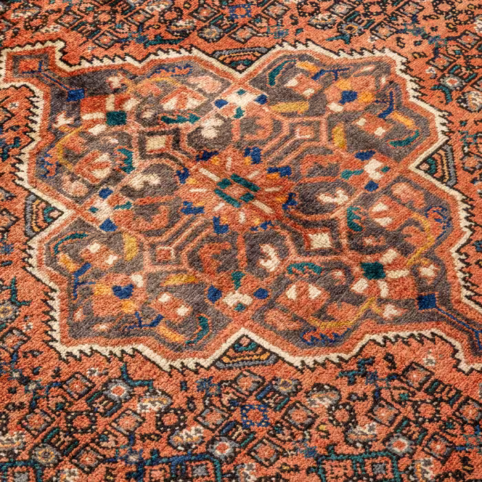 فرش دستبافت هفت متری مدل حسین آباد کد 39.102