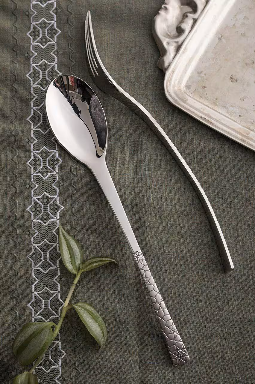 سرویس قاشق چنگال 151 پارچه نیکولاس مدل 8822s