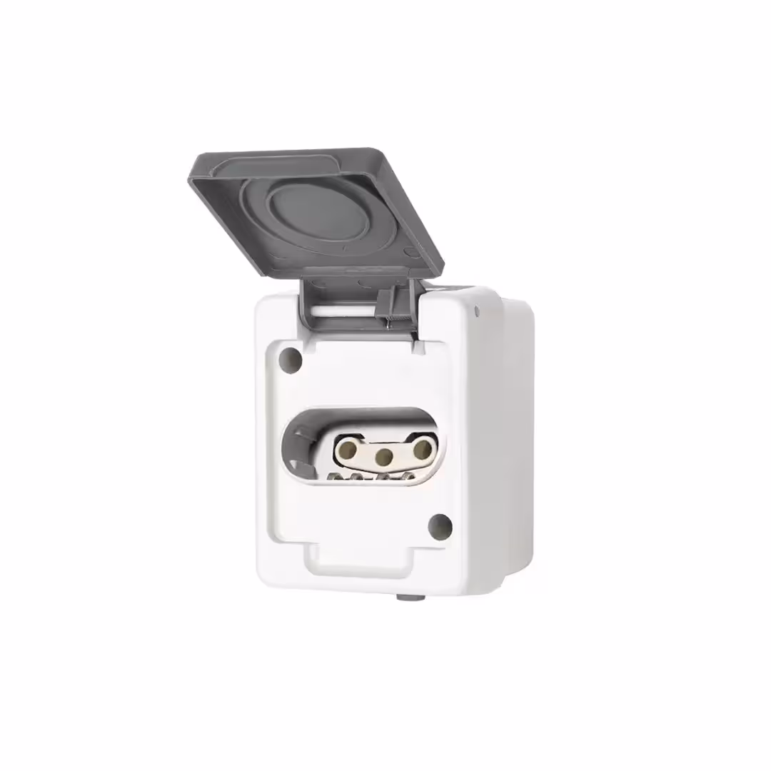 پریز روکار سه فاز پارت الکتریک مدل برکه 357