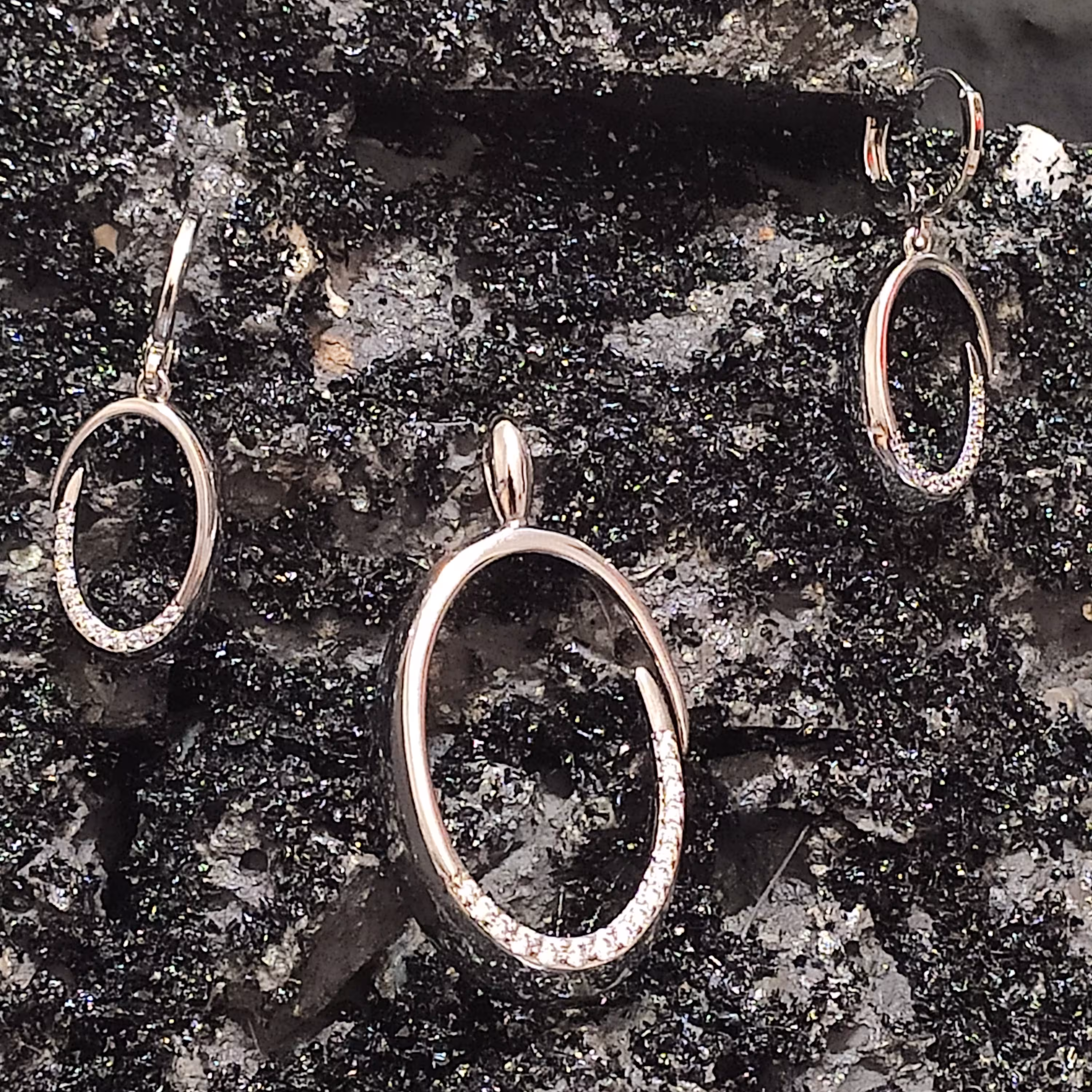 نیم ست سیلور ژوپینگ نگین دار مخراج شده خانه فروشگاه سان اکسسوری کد 3918 قیمت  330000 تومان