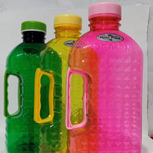 بطری آب پلاستیکی