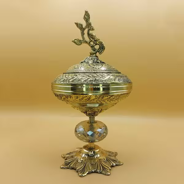 شکلات خوری برنجی پایه کریستال ارتفاع 30 دهانه 15 کد 120008