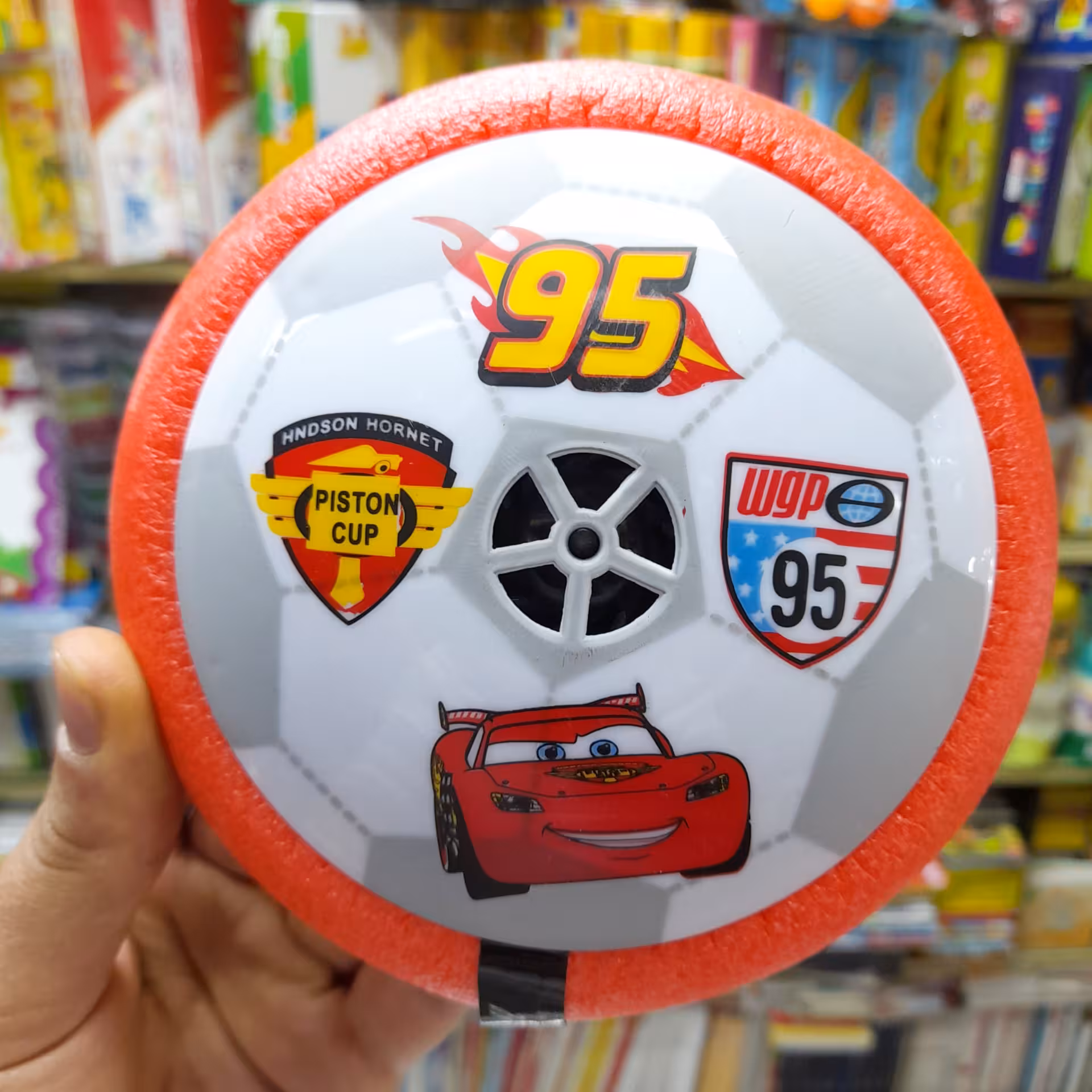 توپ بازی ایربال و ایرهاکی ساختمانی