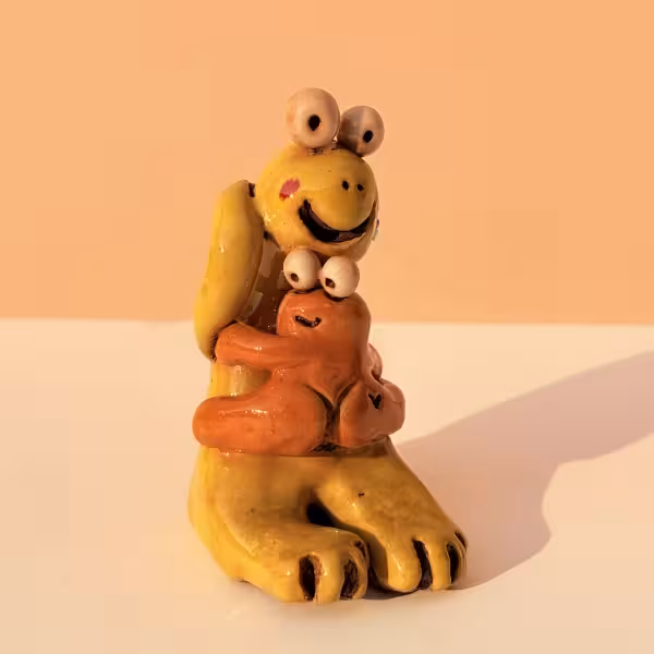 مجسمه سفالی نادان ها طرح شش