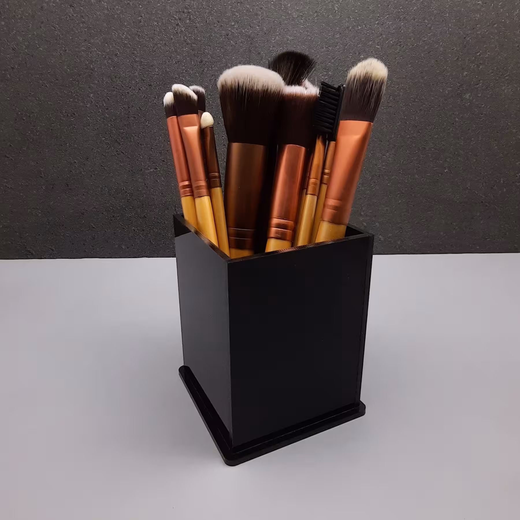 استند براش تکی رنگ مشکی مناسب برای براش قلم و برس