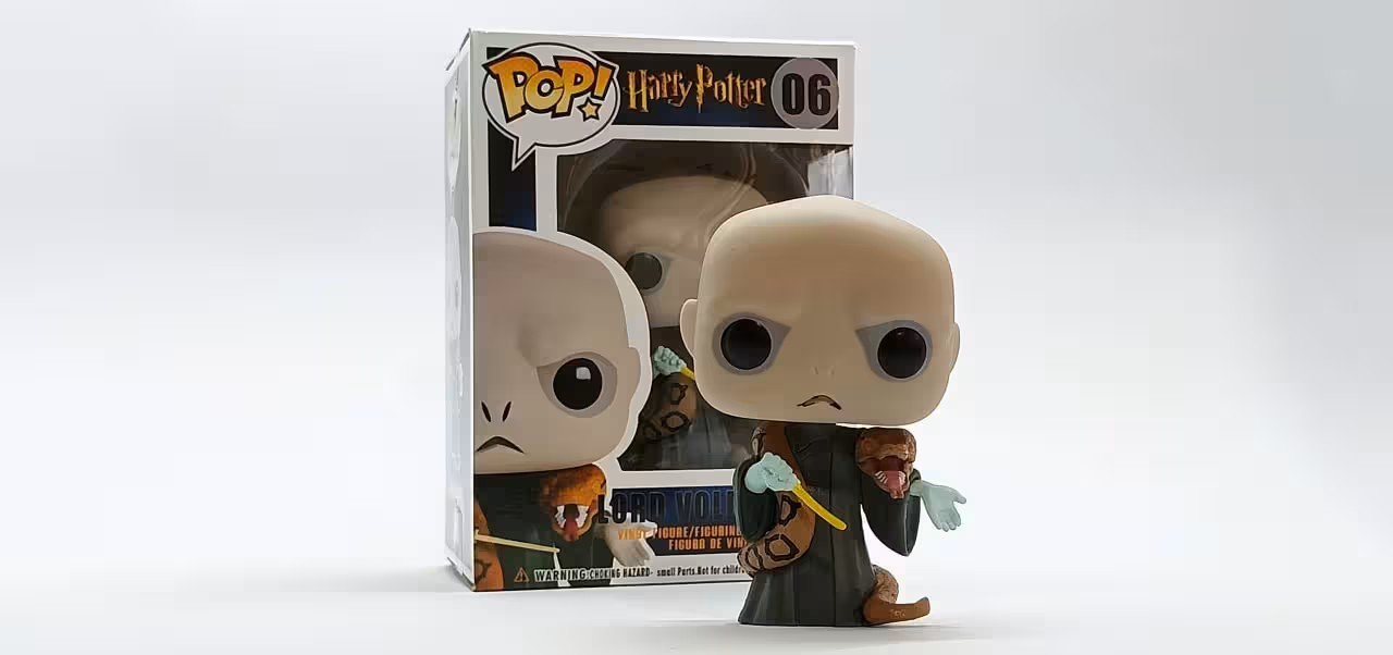 فیگور فانکو پاپ طرح لرد ولدمورت به همراه چوب جادو و مار Lord Voldemort 05