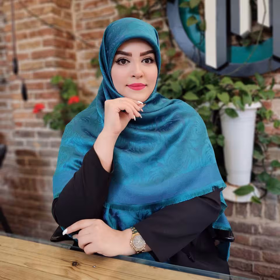 روسری نخ ابریشم ژاکارد دورو لمه دار قواره 140 رنگ سبزآبی طرح گل رز ارسال رایگان