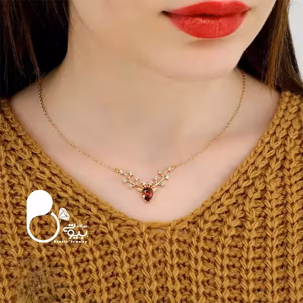 گردنبند گوزن قرمز