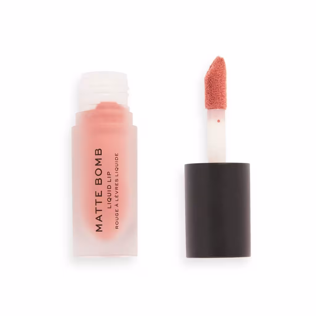رژلب مات رولوشن رنگ Fancy Pink
