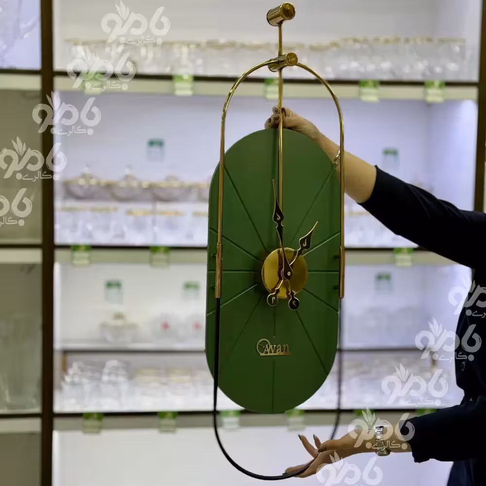 ساعت دیواری چوب فلزی آوان اتریس 84