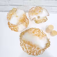 ست پذیرایی 3 تکه رزینی  شامل شیرینی خوری آجیل خوری سینی جهیزیه عروس