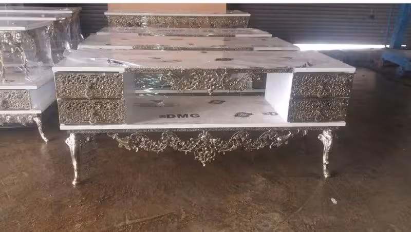 میز تلویزیون برنزی چهار کشو بدون تسمه