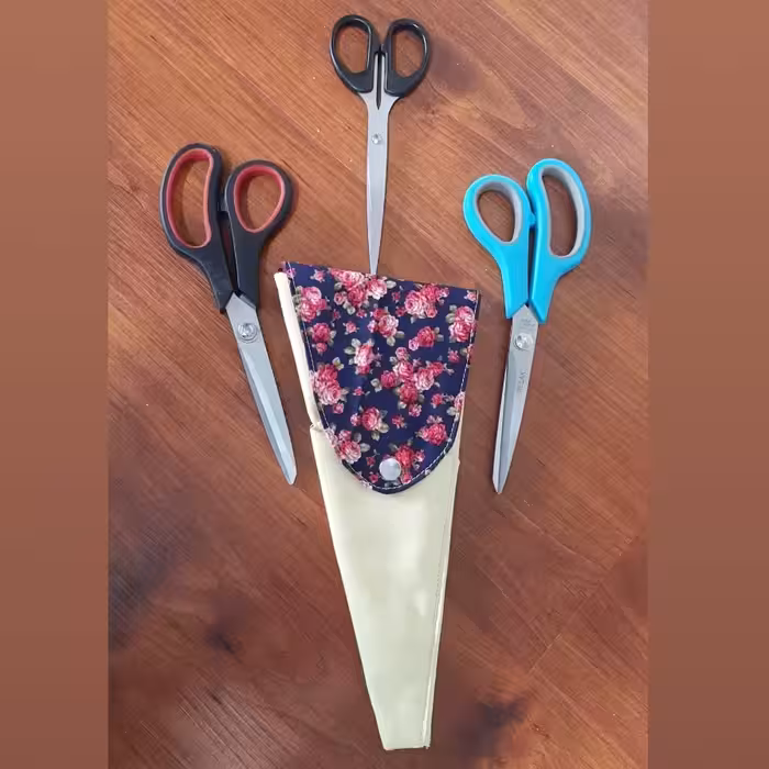 کیف یا کاور قیچی ( دارای 3 جیب داخلی برای قیچی  کوچک ، متوسط ، بزرگ)