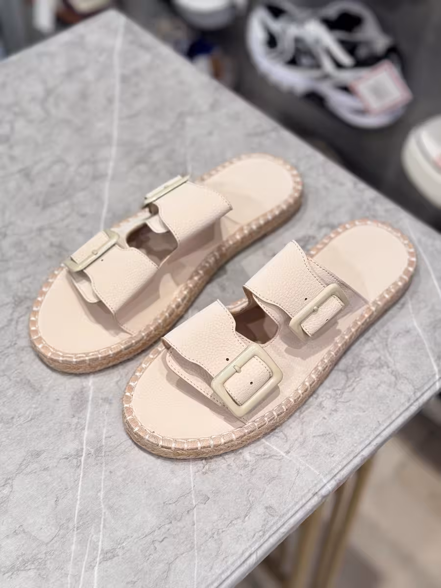 صندل زنانه طبی کد ss187 رنگ کرم سایز 39