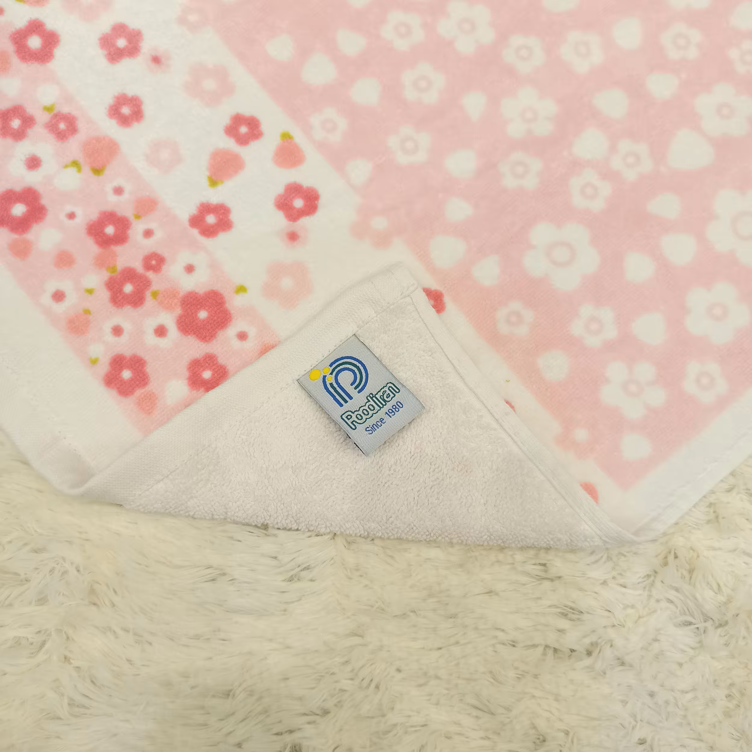 حوله دستی پودایران مدل پارادیس سایز 40x80 سانتی متر