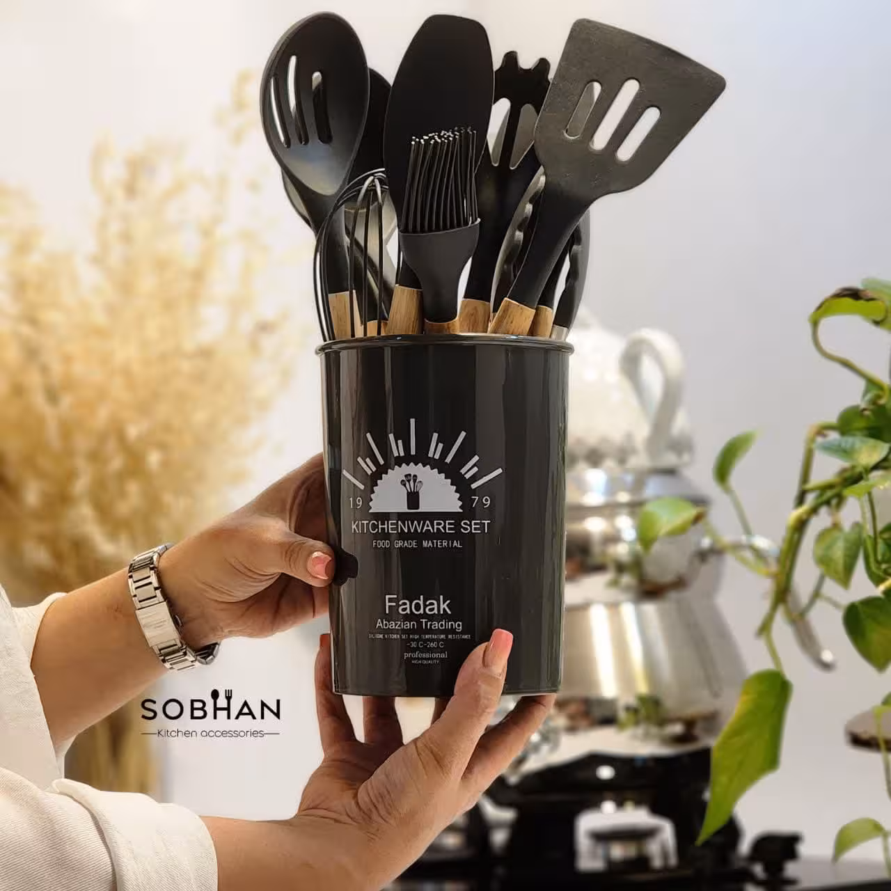 ست کفگیر ملاقه سیلیکونی دسته بامبو با استند