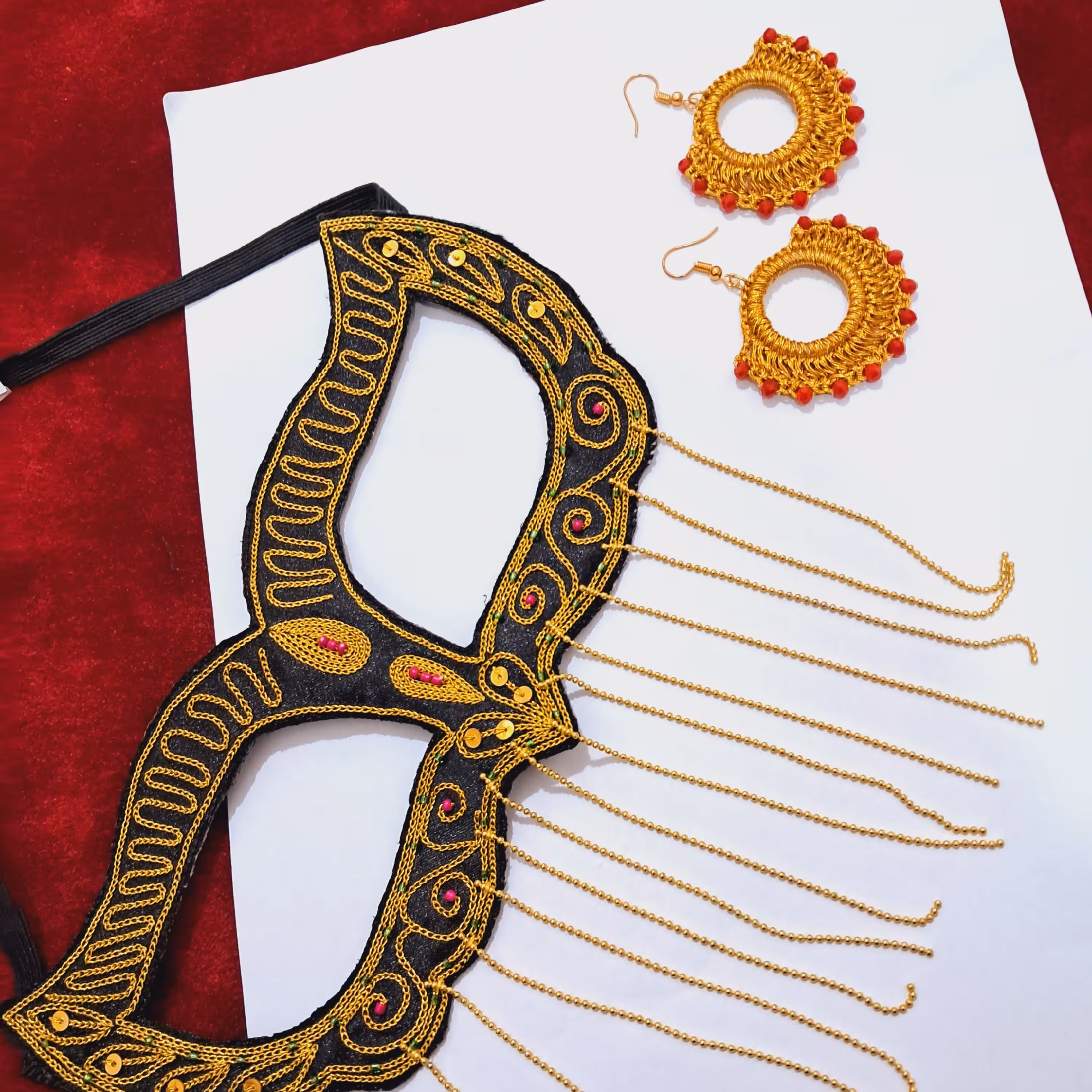 بالماسکه و گوشواره دست ساز