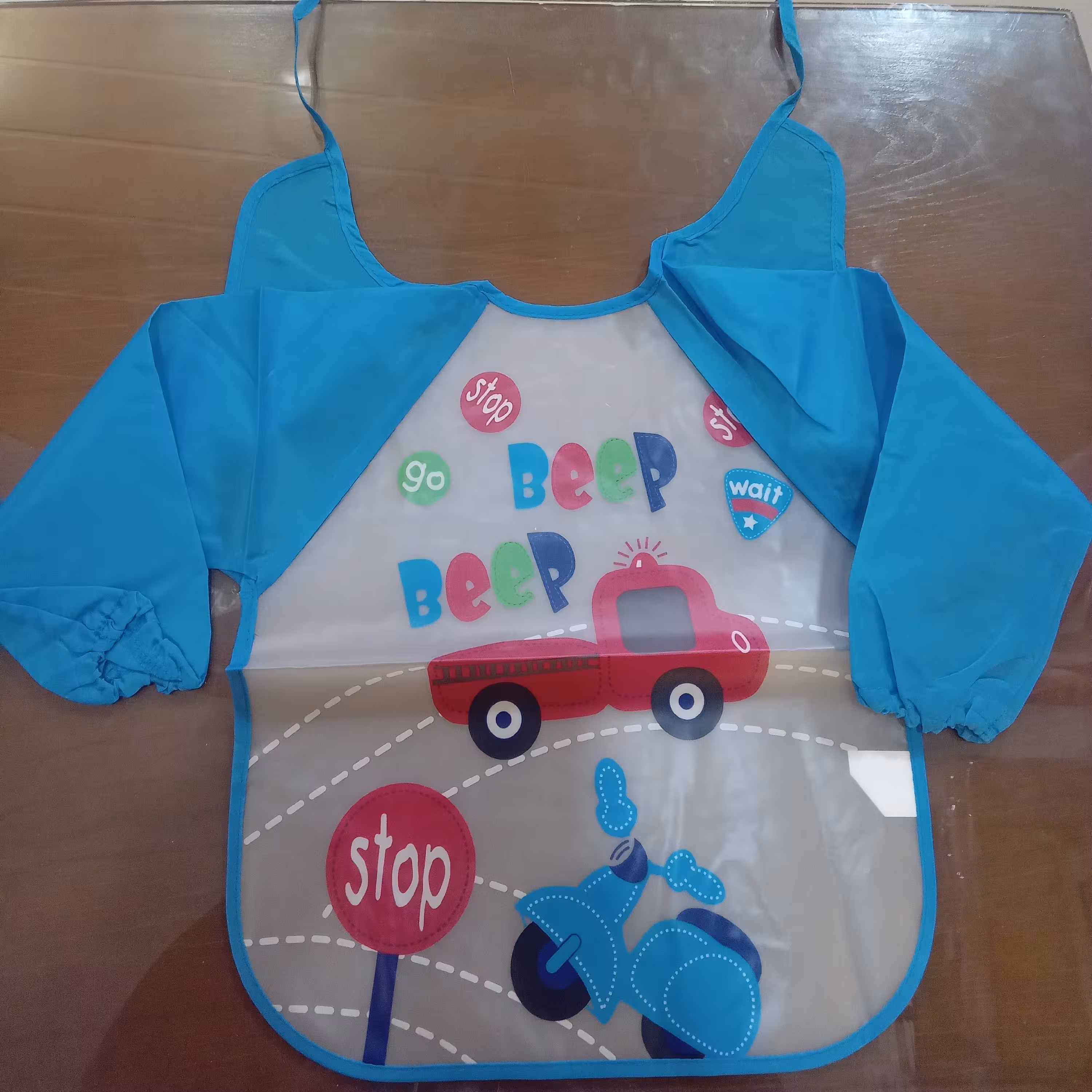 پیش بند آستین دار