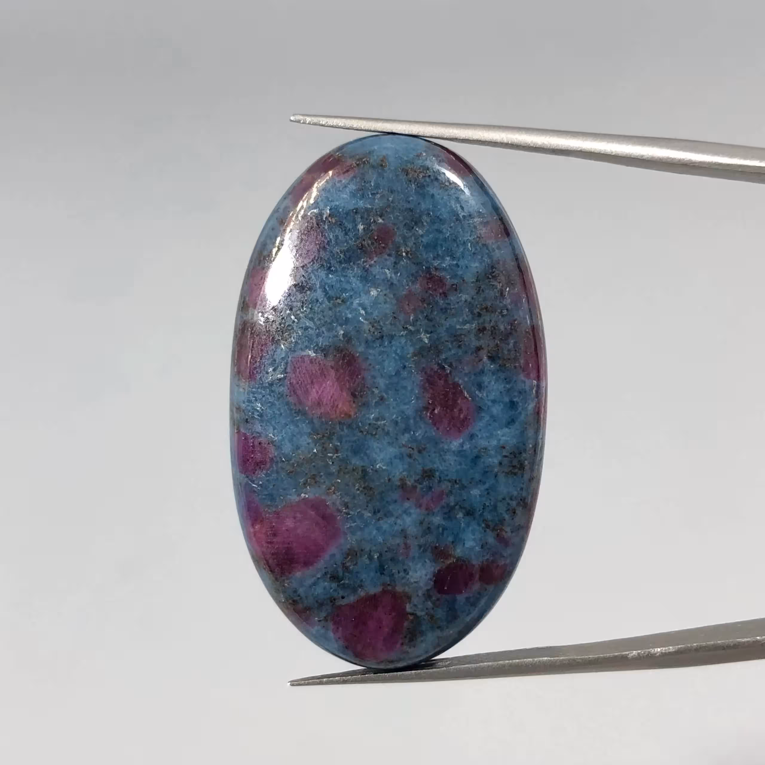 سنگ روبی کیانیت معدنی تراش بیضی 251189