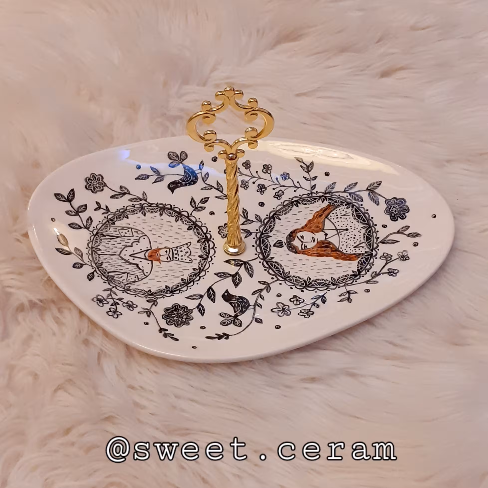 ظروف خاص پذیرایی آنتیک دکوری  رنگ ثابت   یک کار خاص و تک  چیدمان جهیزیه رو چشمگیر میکنه