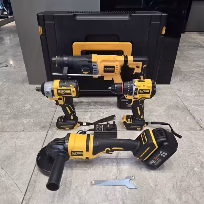 کیت ابزار 4 عددی شارژی براشلس 148 ولت طرح دیوالت مدل kit_4Hm