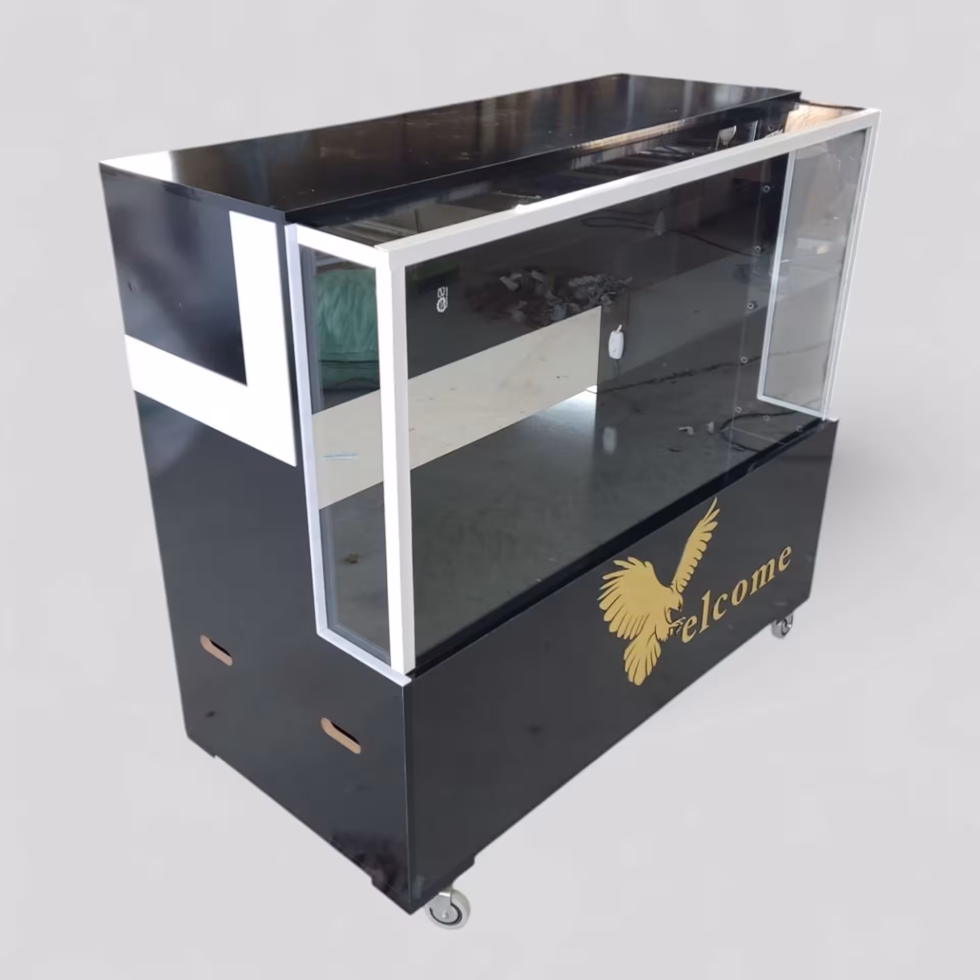 میز پیشخوان دارای خشاب و باکس سیگار و تنباکو تیرکس ایران