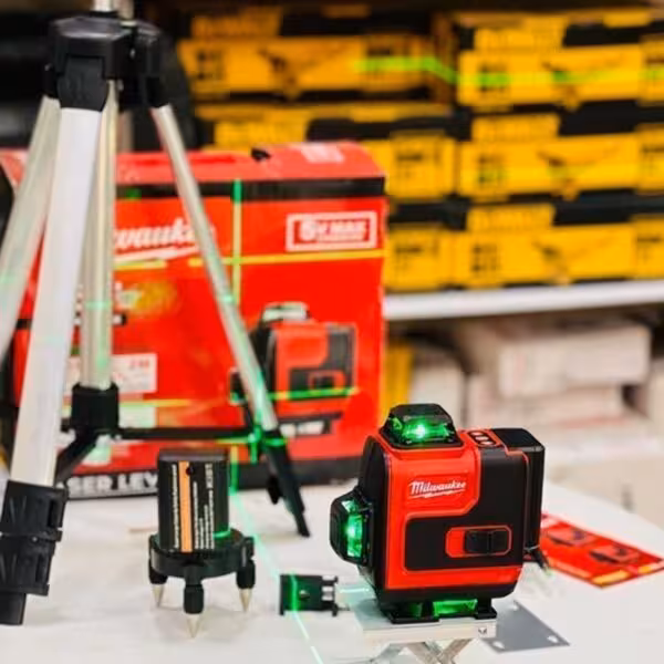 تراز لیزری 4 بعدی 16 لاین میلواکی مدل 4D | همراه با پایه 120 سانتی