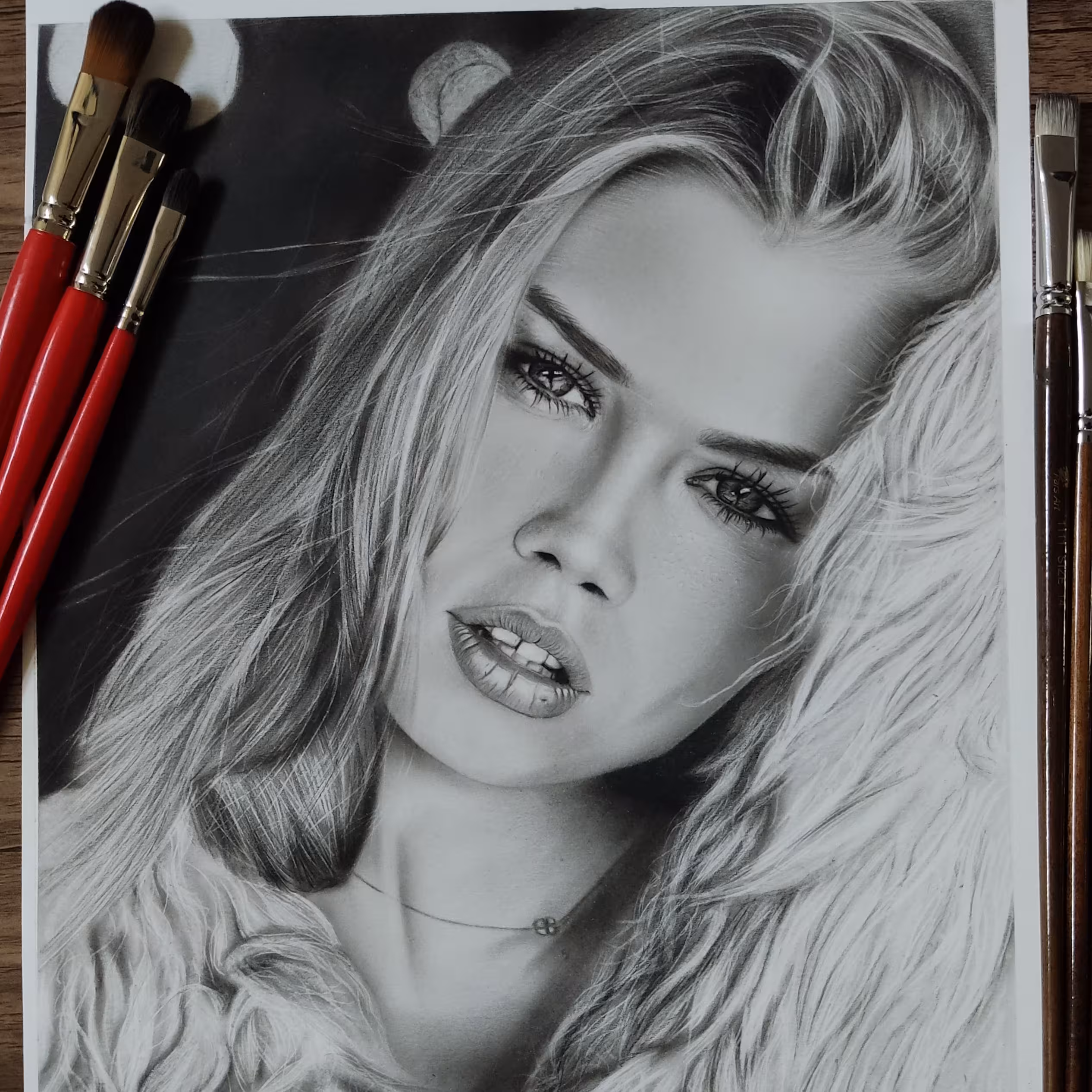 طراحی چهره سیاهقلم